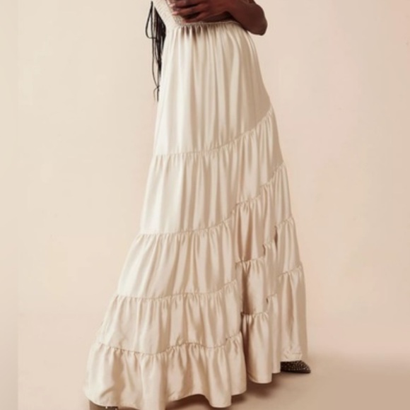 Free People Sundrenched Silky Maxi Dress Tiered Skirt Puff Sleeves Khaki Ivory - Picture 3 of 5